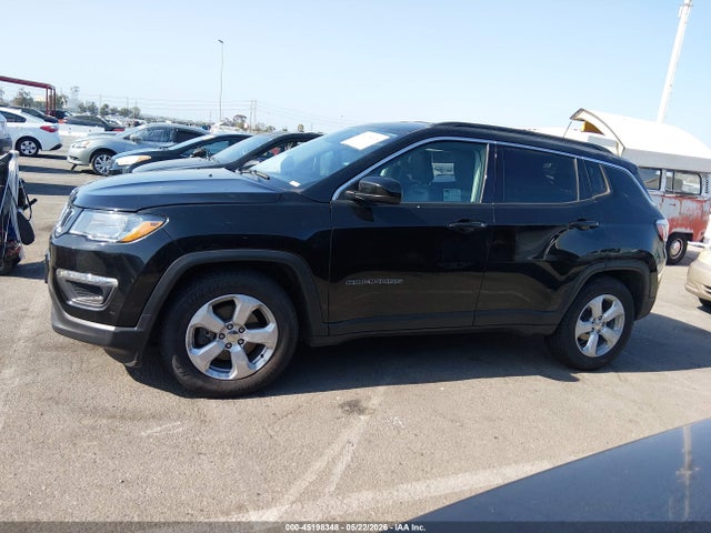 3C4NJCBBXKT789217 Jeep Compass Latitude Fwd