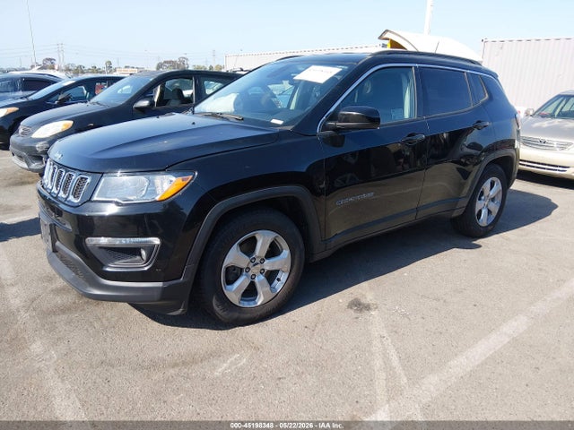 3C4NJCBBXKT789217 Jeep Compass Latitude Fwd