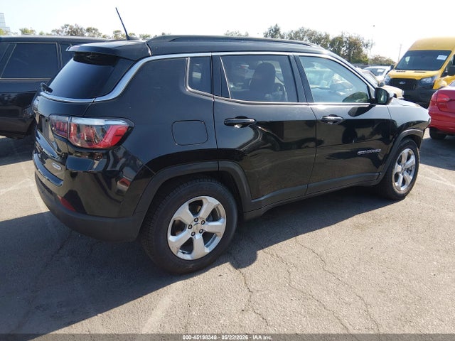 3C4NJCBBXKT789217 Jeep Compass Latitude Fwd