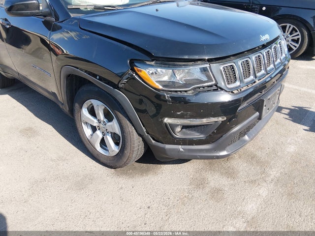 3C4NJCBBXKT789217 Jeep Compass Latitude Fwd