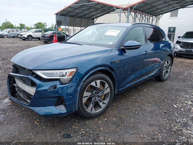 Продаж на аукціоні авто 2022 Audi E-tron Premium Quattro, vin: WA1AABGE9NB009784, номер лоту: 45198376