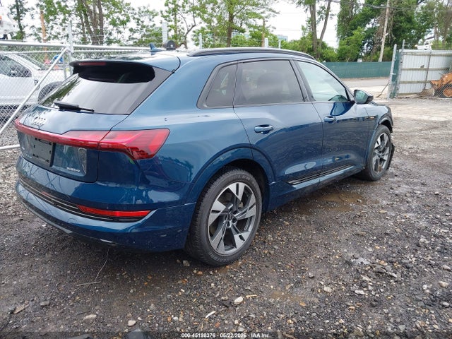 Продаж на аукціоні авто 2022 Audi E-tron Premium Quattro, vin: WA1AABGE9NB009784, номер лоту: 45198376