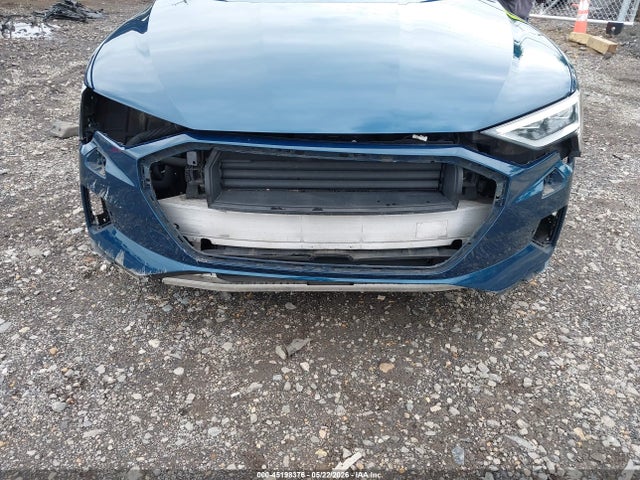 Продаж на аукціоні авто 2022 Audi E-tron Premium Quattro, vin: WA1AABGE9NB009784, номер лоту: 45198376