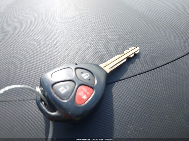 45198426 :رقم المزاد ، 2T1KU4EE7AC415753 vin ، 2010 Toyota Matrix مزاد بيع