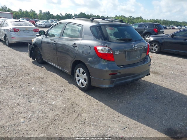 45198426 :رقم المزاد ، 2T1KU4EE7AC415753 vin ، 2010 Toyota Matrix مزاد بيع