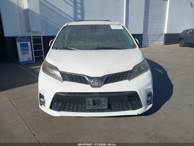 Toyota Sienna Se 8 Passenger 2018 5TDXZ3DC8JS903568 Image 12
