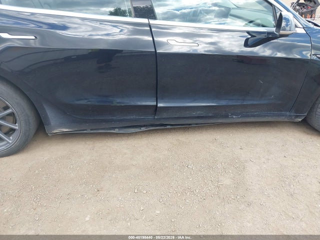 Tesla Model 3 Long Range/performance 2018 5YJ3E1EB2JF073288 Image 20