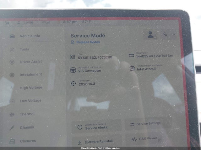 Tesla Model 3 Long Range/performance 2018 5YJ3E1EB2JF073288 Image 9
