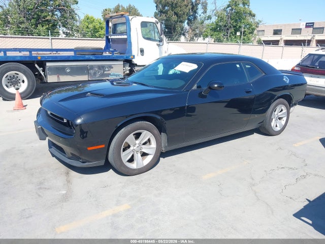 Dodge Challenger Sxt 2023 2C3CDZAG8PH526470 Image 2
