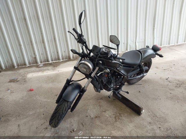 Honda CMX300 2017 MLHNC530XH5002369 Image 2