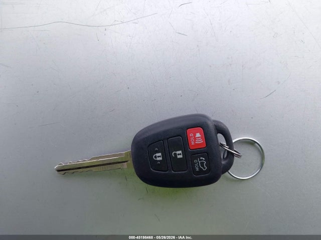 Toyota Rav4 Xle 2015 JTMWFREV0FD050903 Image 11