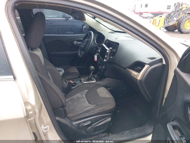 2014 Jeep Cherokee Latitude მანქანა იყიდება აუქციონზე, vin: 1C4PJMCSXEW190619, აუქციონის ნომერი: 45198475