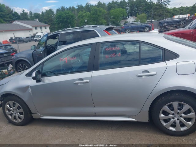 5YFEPMAE7NP341007 Toyota COROLLA LE