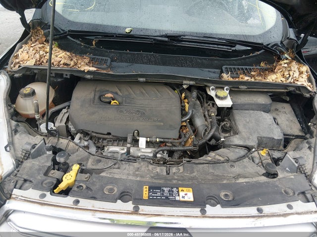 1FMCU0JD5HUA79264 Ford Escape Titanium