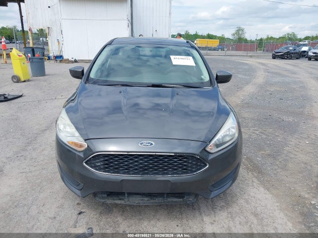 45198521 :رقم المزاد ، 1FADP3K2XJL255046 vin ، 2018 Ford Focus Se مزاد بيع