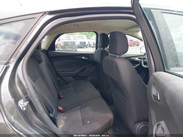 45198521 :رقم المزاد ، 1FADP3K2XJL255046 vin ، 2018 Ford Focus Se مزاد بيع