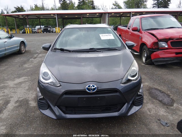 JTDKDTB31G1132016 Toyota Prius C One