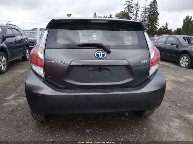 JTDKDTB31G1132016 Toyota Prius C One