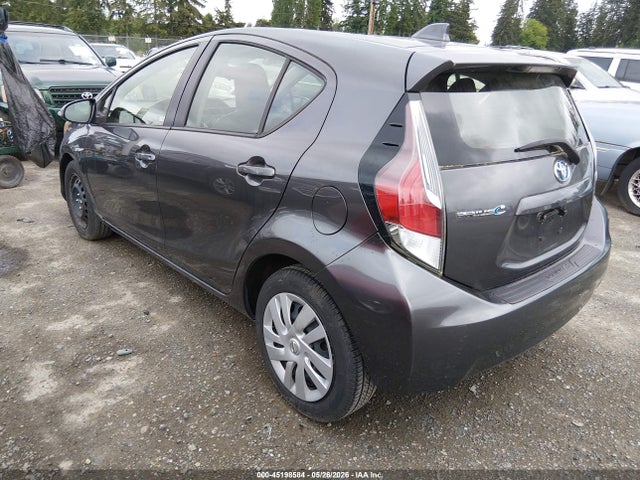 JTDKDTB31G1132016 Toyota Prius C One