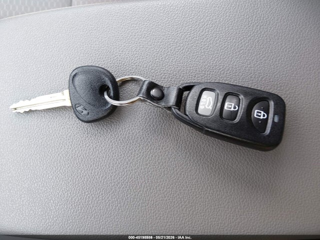 Продажа на аукционе авто 2020 Hyundai Elantra Se, vin: 5NPD74LF0LH610833, номер лота: 45198586