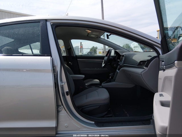 Продажа на аукционе авто 2020 Hyundai Elantra Se, vin: 5NPD74LF0LH610833, номер лота: 45198586
