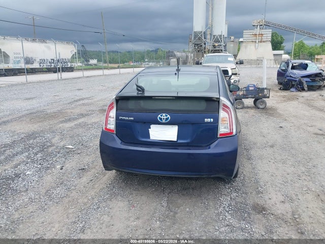 45198606 :رقم المزاد ، JTDKN3DU2D1724572 vin ، 2013 Toyota Prius Three مزاد بيع