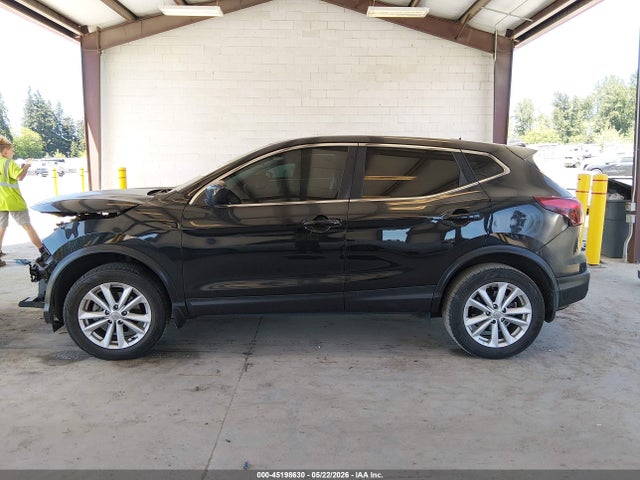 JN1BJ1CP0HW033791 Nissan Rogue Sport S