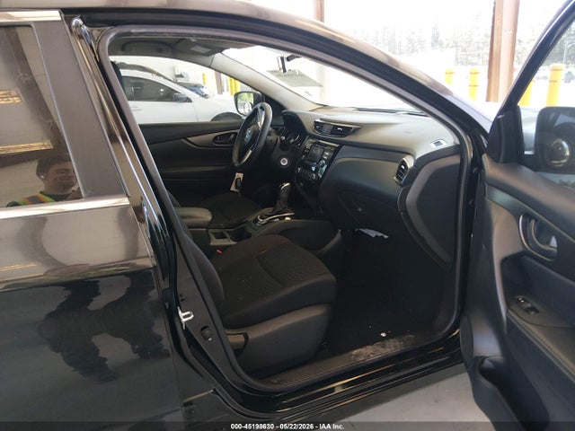 JN1BJ1CP0HW033791 Nissan Rogue Sport S