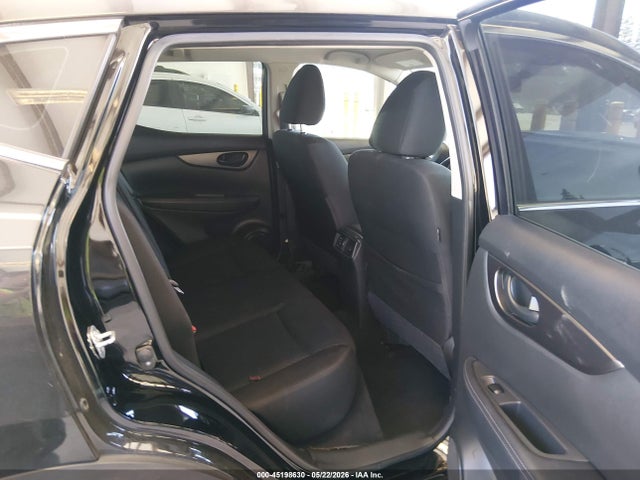 JN1BJ1CP0HW033791 Nissan Rogue Sport S