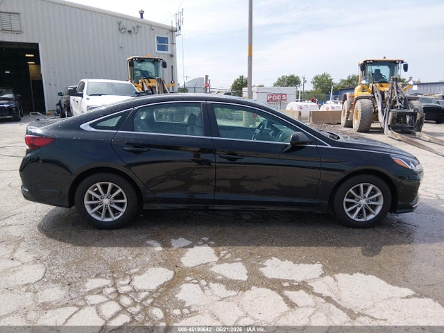 2018 Hyundai Sonata Eco მანქანა იყიდება აუქციონზე, vin: 5NPE24AA5JH698205, აუქციონის ნომერი: 45198642