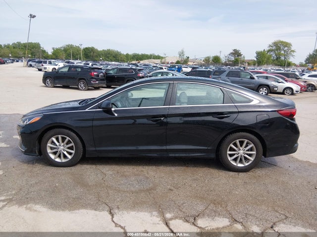2018 Hyundai Sonata Eco მანქანა იყიდება აუქციონზე, vin: 5NPE24AA5JH698205, აუქციონის ნომერი: 45198642
