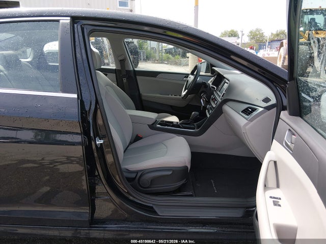 2018 Hyundai Sonata Eco მანქანა იყიდება აუქციონზე, vin: 5NPE24AA5JH698205, აუქციონის ნომერი: 45198642