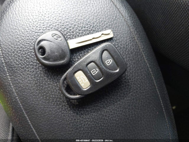 2015 Hyundai Veloster მანქანა იყიდება აუქციონზე, vin: KMHTC6ADXFU228481, აუქციონის ნომერი: 45198647