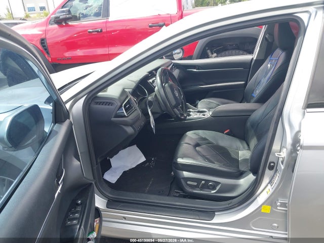 4T1B21HK5KU520877 Toyota Camry Hybrid Xle