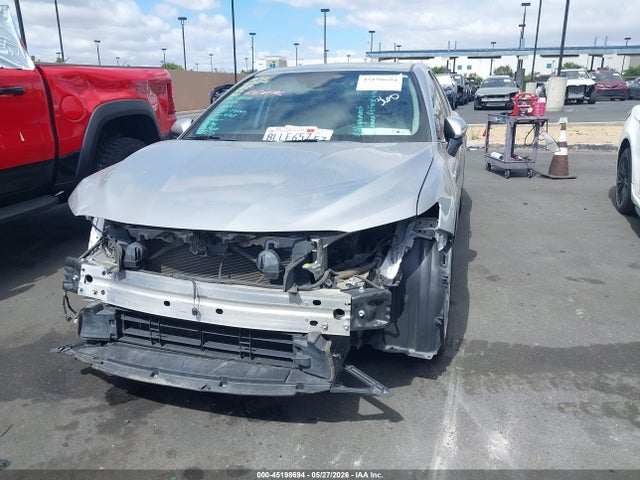 4T1B21HK5KU520877 Toyota Camry Hybrid Xle