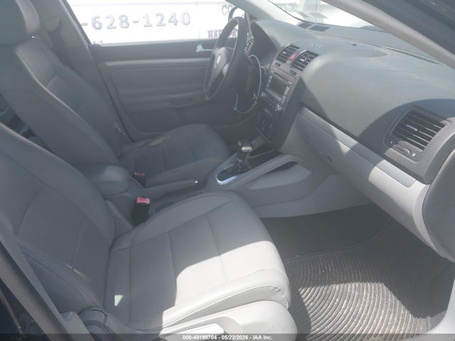 45198704 :رقم المزاد ، 3VWSG71K77M111310 vin ، 2007 Volkswagen Jetta 2.5 مزاد بيع
