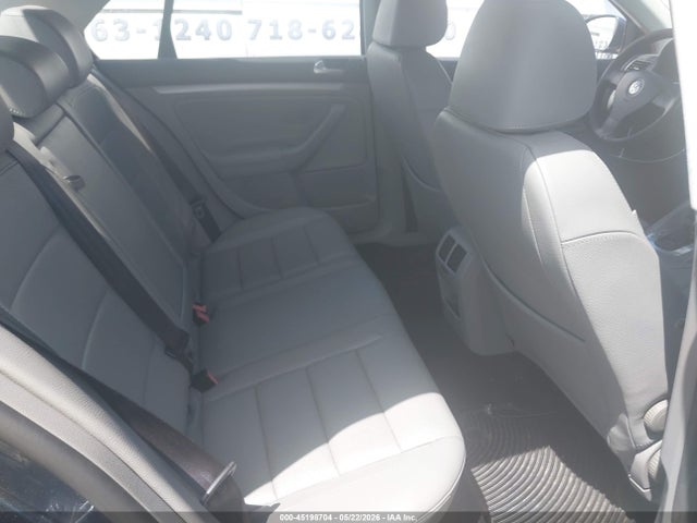 45198704 :رقم المزاد ، 3VWSG71K77M111310 vin ، 2007 Volkswagen Jetta 2.5 مزاد بيع