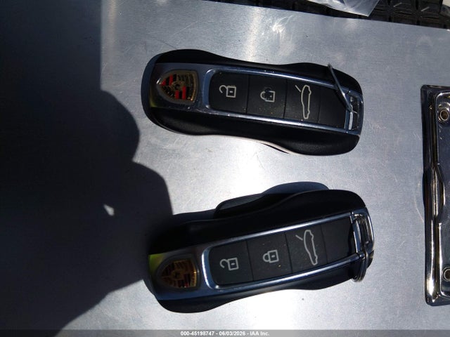 45198747 :رقم المزاد ، WP0AF2A77LL150278 vin ، 2020 Porsche Panamera Turbo مزاد بيع