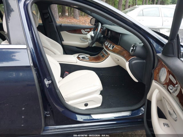 45198760 :رقم المزاد ، WDDZF4KB6KA512862 vin ، 2019 Mercedes-benz E 300 4matic مزاد بيع