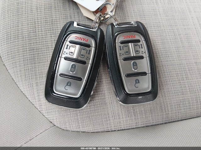 45198799 :رقم المزاد ، 2C4RC1H79KR526822 vin ، 2019 Chrysler Pacifica Hybrid Touring Plus مزاد بيع