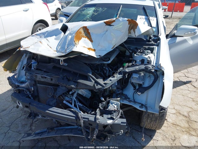 Продажа на аукционе авто 2013 Hyundai Genesis 3.8 Track, vin: KMHHU6KJ2DU101504, номер лота: 45198863