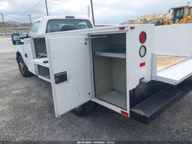 Продажа на аукционе авто 2016 Ford F-350 Chassis Xl, vin: 1FDRF3G67GEC86665, номер лота: 45198865