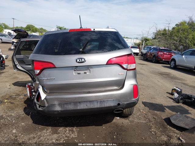 45198904 :رقم المزاد ، 5XYKT4A67FG635584 vin ، 2015 Kia Sorento Lx مزاد بيع