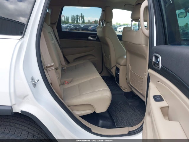1C4RJFAG7KC739452 Jeep Grand Cherokee Laredo E 4x4