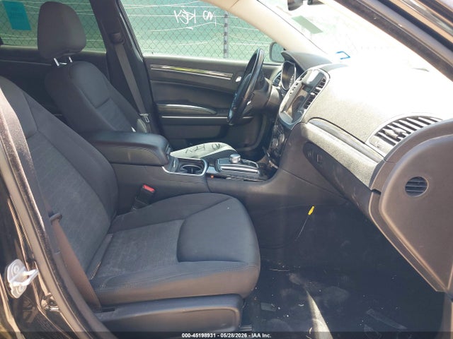 Продаж на аукціоні авто 2020 Chrysler 300 Touring, vin: 2C3CCAAG5LH202956, номер лоту: 45198931