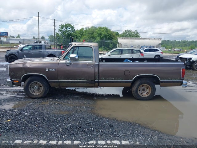 45198944 :رقم المزاد ، 1B7FE16Y2KS070296 vin ، 1989 Dodge D-series D150 مزاد بيع