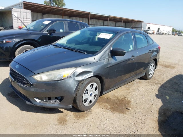 2017 Ford Focus S მანქანა იყიდება აუქციონზე, vin: 1FADP3E21HL299796, აუქციონის ნომერი: 45198981