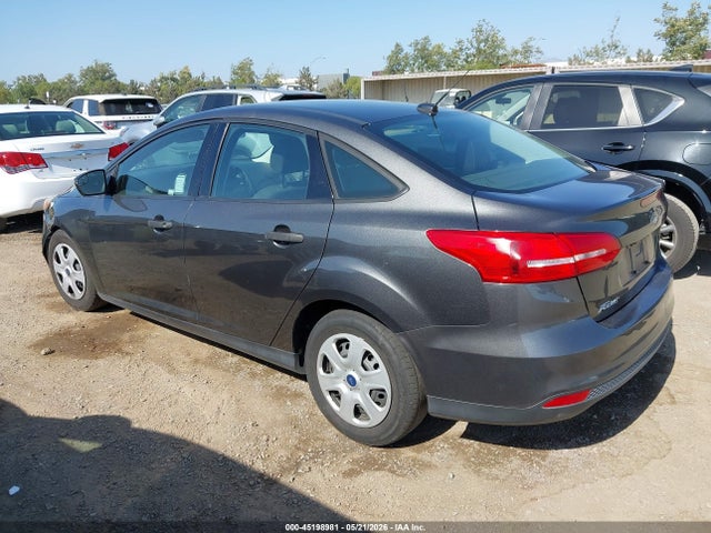 2017 Ford Focus S მანქანა იყიდება აუქციონზე, vin: 1FADP3E21HL299796, აუქციონის ნომერი: 45198981