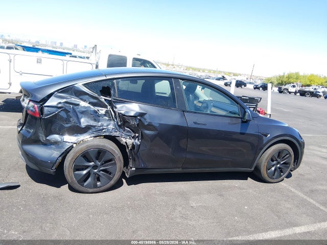 Продаж на аукціоні авто 2024 Tesla Model Y Long Range Dual Motor All-wheel Drive, vin: 7SAYGAEE5RF112142, номер лоту: 45198986