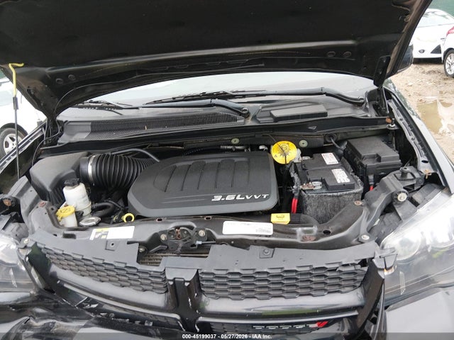 2015 Dodge Grand Caravan R/t მანქანა იყიდება აუქციონზე, vin: 2C4RDGEG8FR670730, აუქციონის ნომერი: 45199037